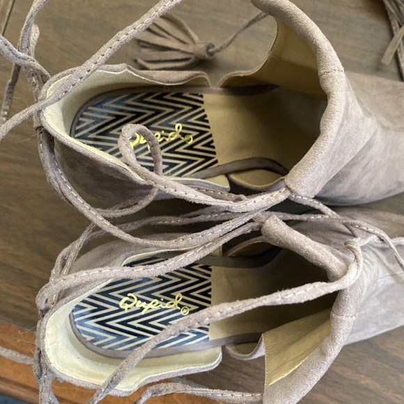 Booties - Picture 5 of 6